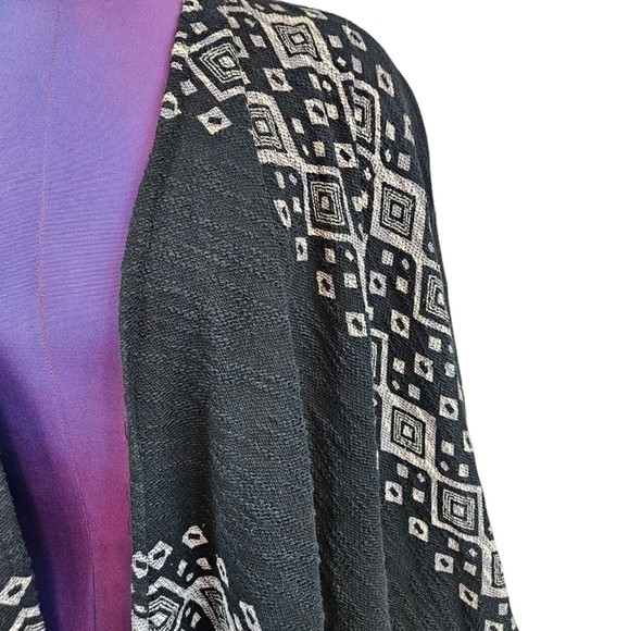Mossimo Black Boho Chic Tapestry Aztec Fringed Oversized Kimono Small Medium N66 - Picture 2 of 7